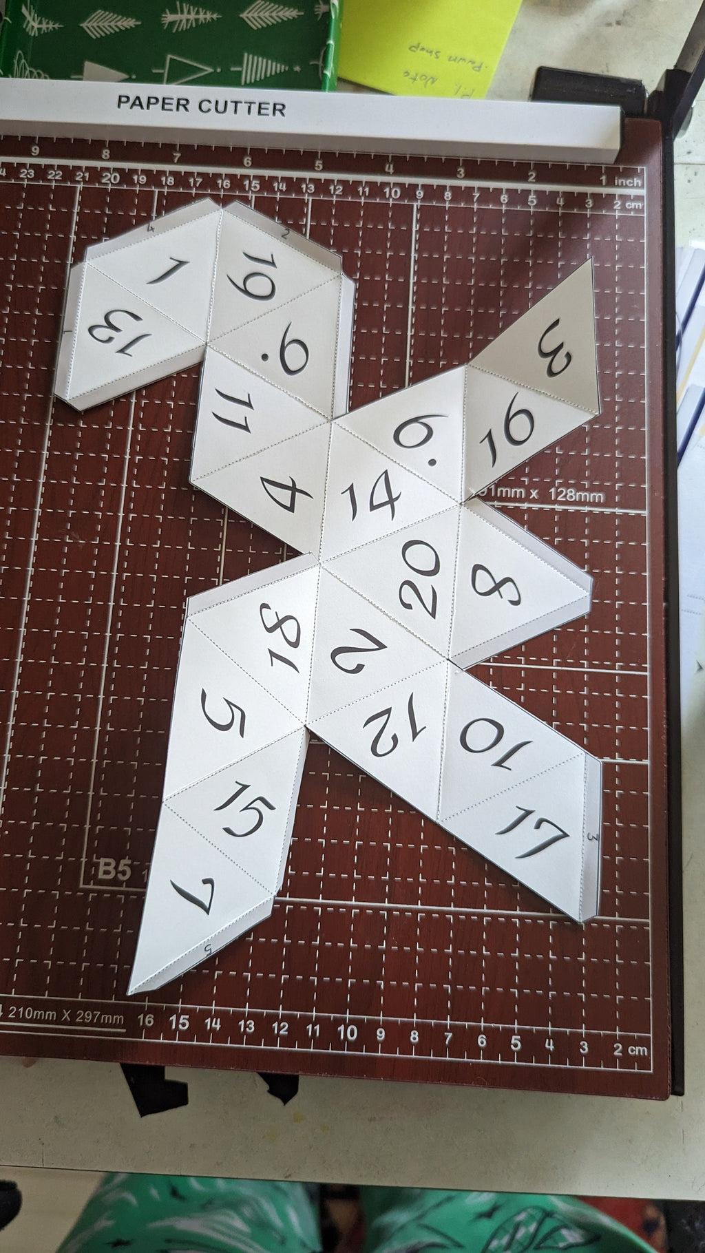 PRINTABLE Paper D20 Rollable Dice - Digital Product